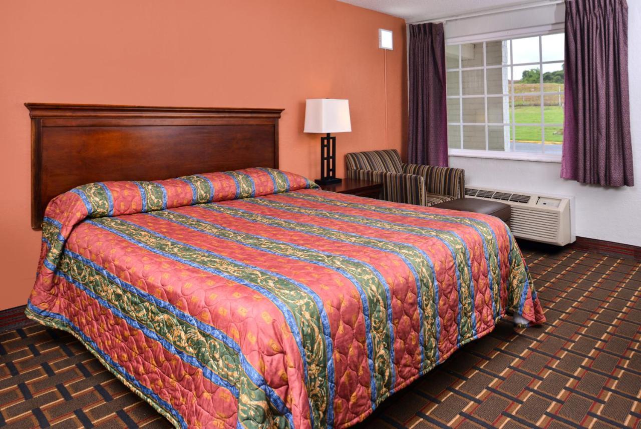 Americas Best Value Inn Richmond South Bellwood Εξωτερικό φωτογραφία